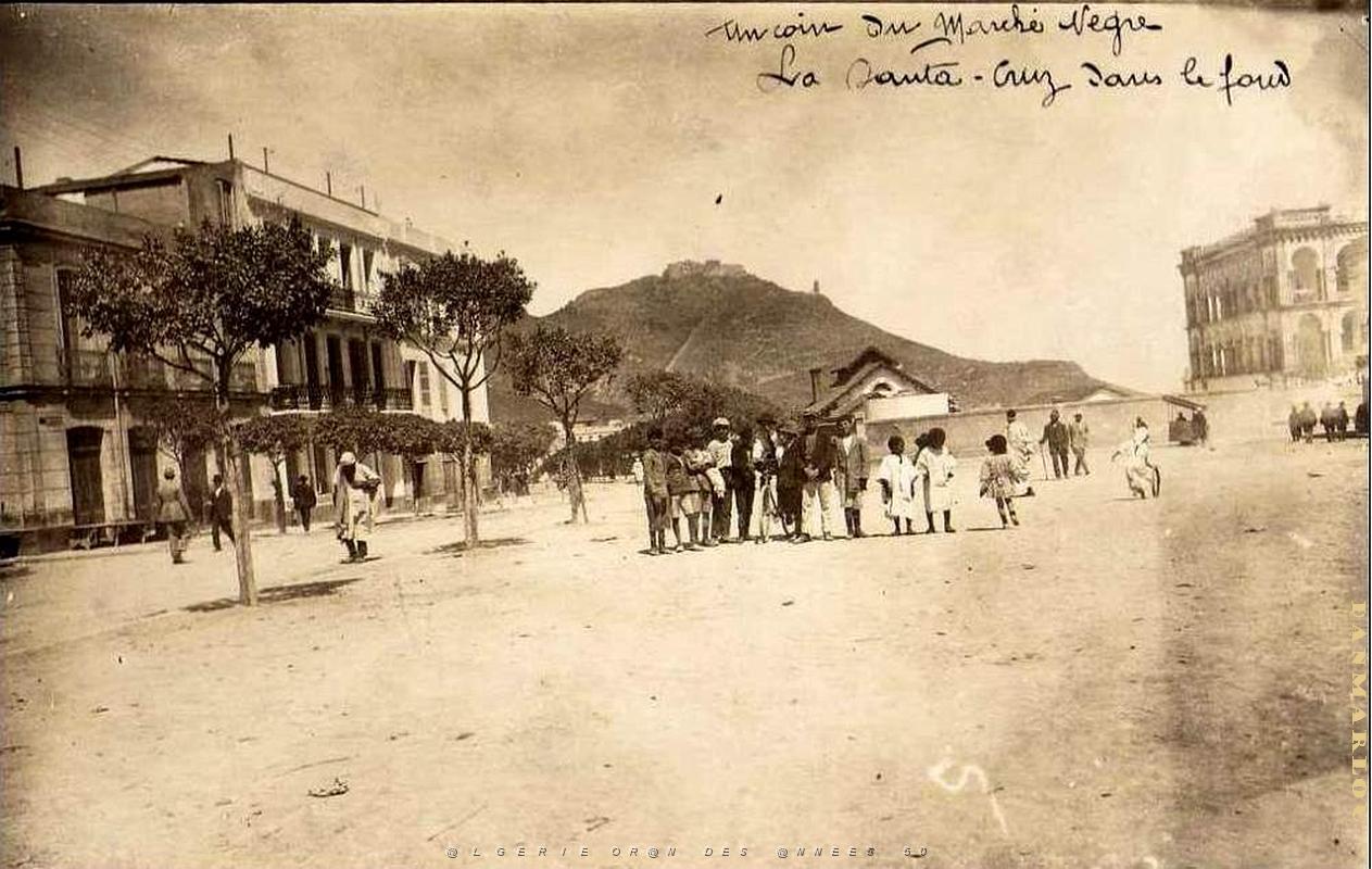CA a- 150- Village negre.jpg
